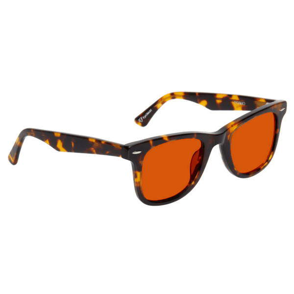 widok od boku na primo nightshield z filtrem światła niebieskiego