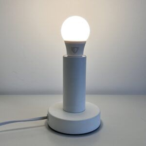 Lampka Nova White z zapaloną żarówką FullSpectrum DayLight